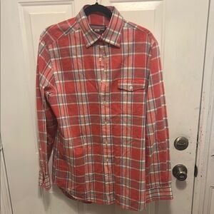 Vineyard Vines Red and White Casual Button Down Shirt
